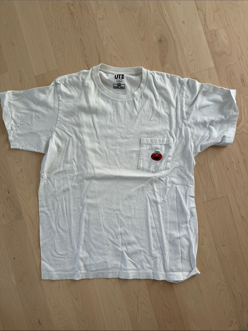 Uniqlo x KAWS White Elmo Patch